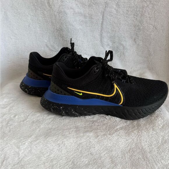 Nike Men's React Infinity Run Flyknit 3 SE Running Shoes - Picture 1 of 8